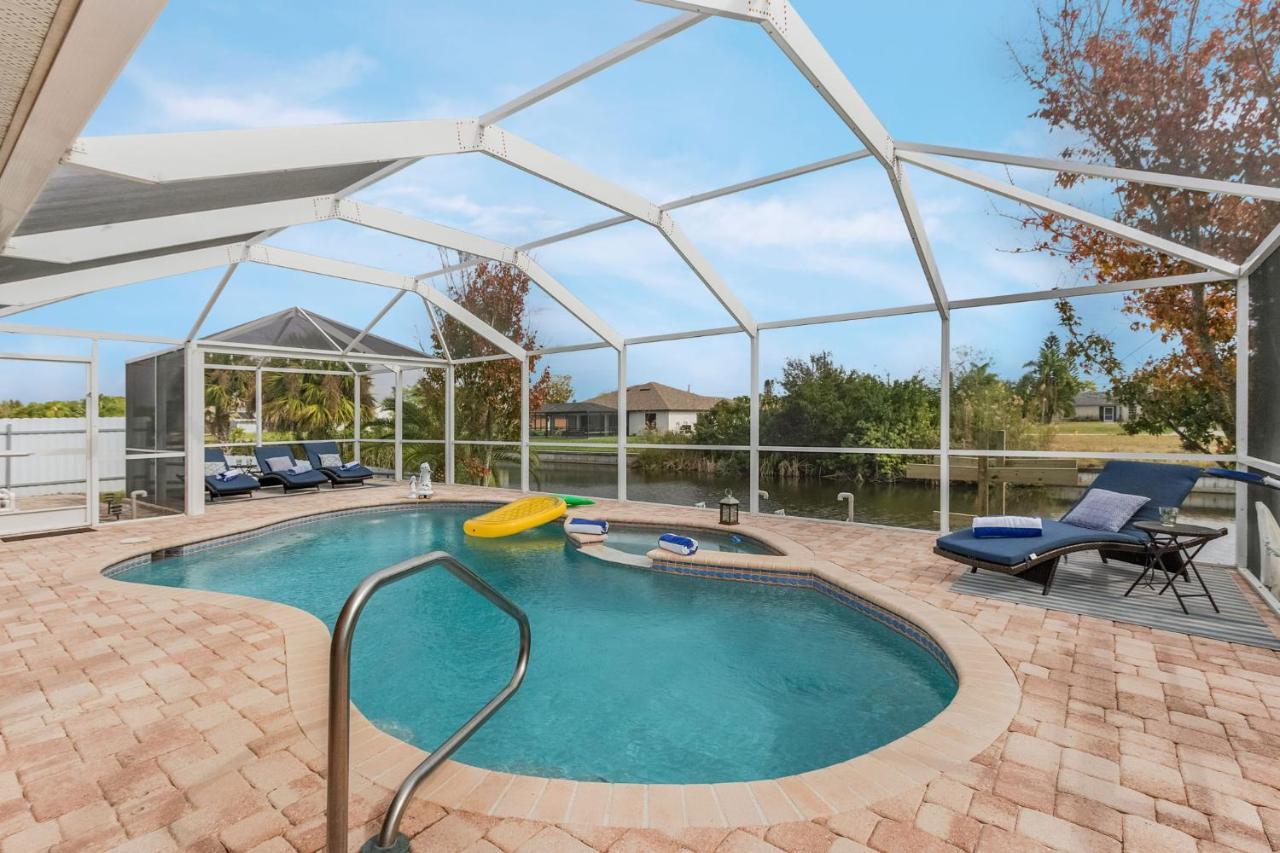 Villa Three Sisters - Roelens Vacations Cape Coral Exterior photo