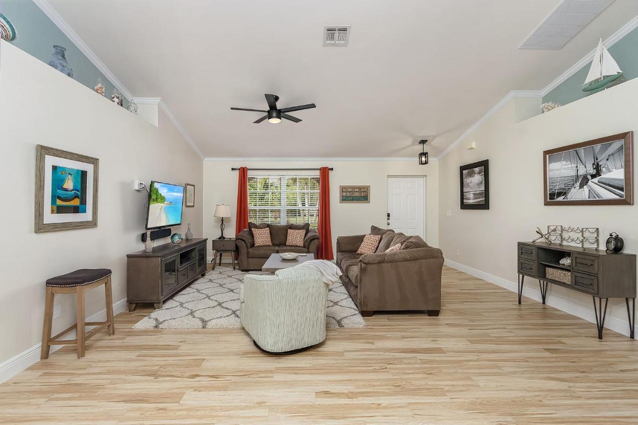 Villa Three Sisters - Roelens Vacations Cape Coral Exterior photo